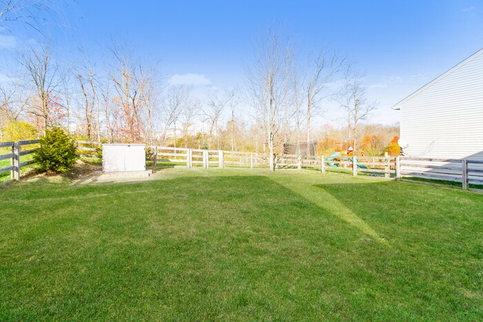 Building Photo - 1530 Singh St