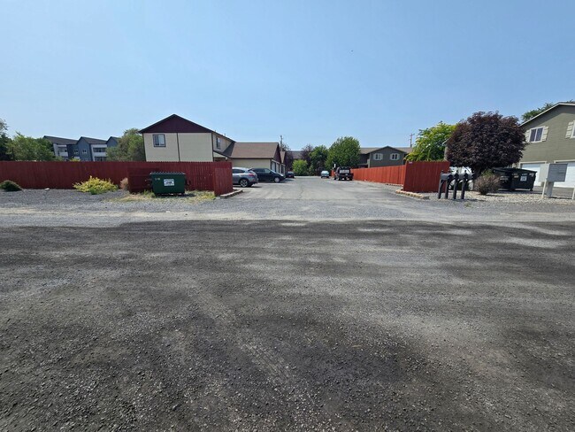 Primary Photo - Beautiful Townhouse Available Now! Move In Special offering a $150 Move In Credit!