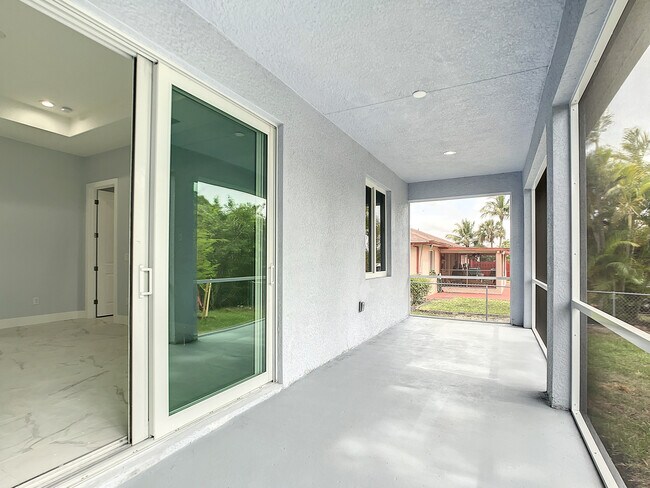 Building Photo - 2643 47th St SW