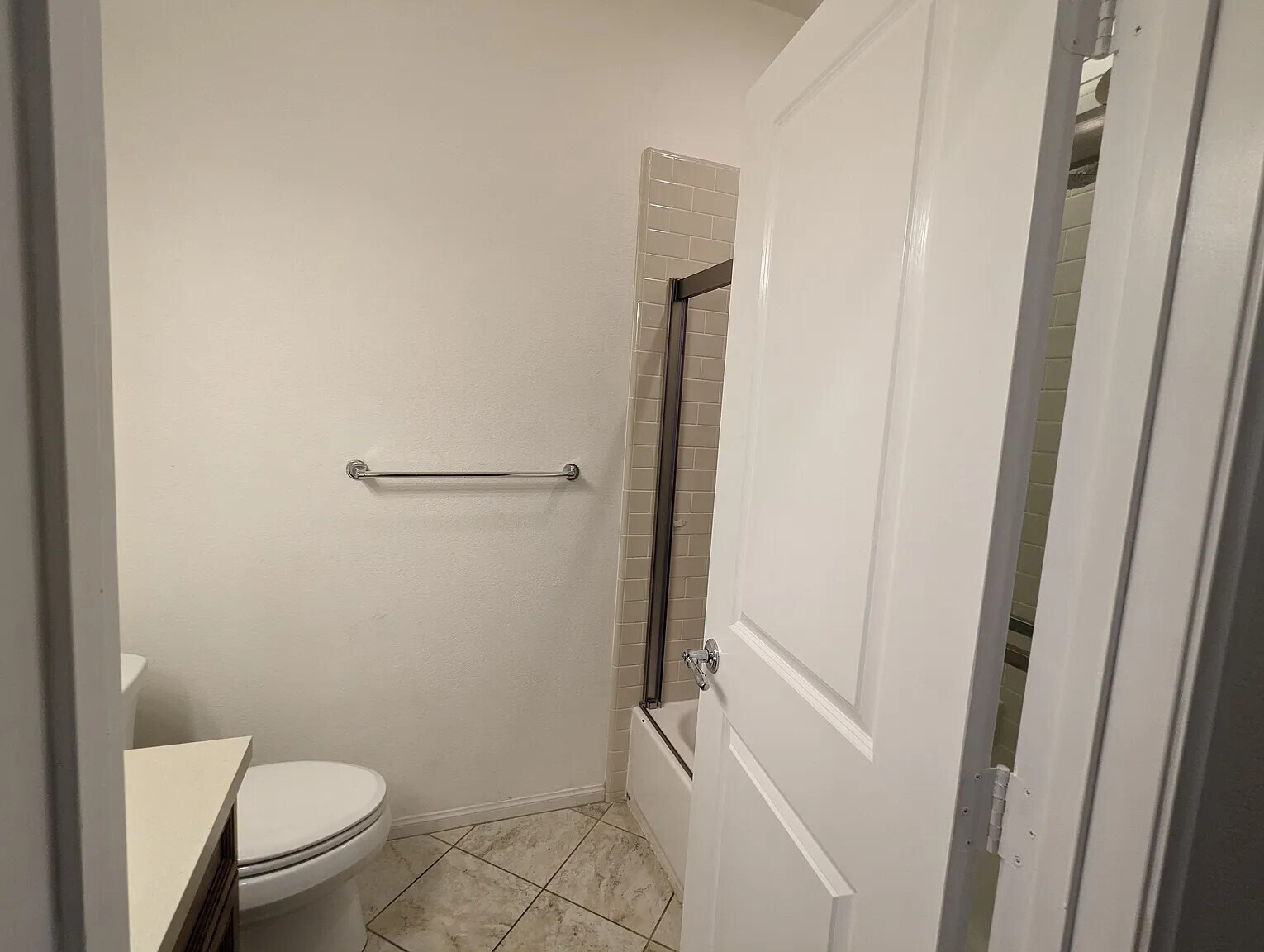 second bathroom - 8516 Old Stonefield Chase