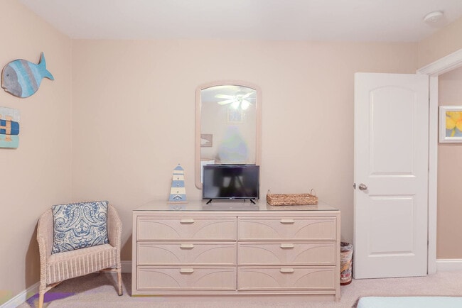 Building Photo - 183 Beachwalk Villa