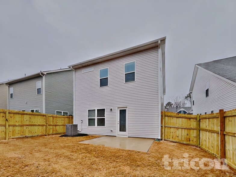 Building Photo - 28 Ashview Dr