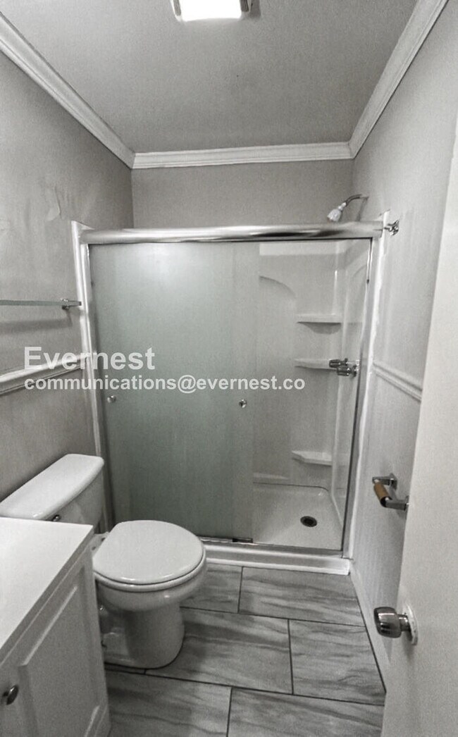 Building Photo - 5221 Jefferson St