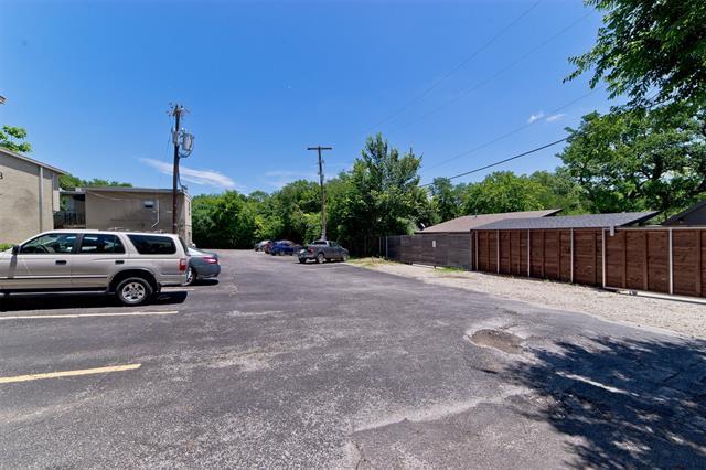Building Photo - 9008 San Benito Way