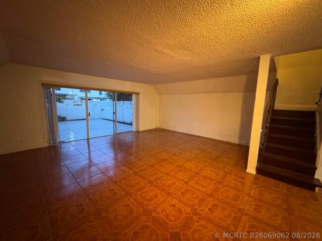 Building Photo - 3904 SW 67th Way