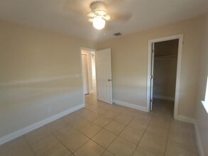 Building Photo - 2/1 Apartment for rent. Delray Beach
