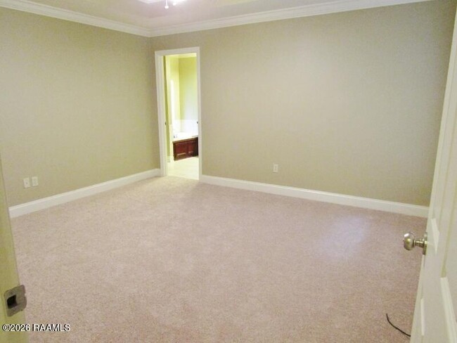 Building Photo - 104 Rue Conge Cir