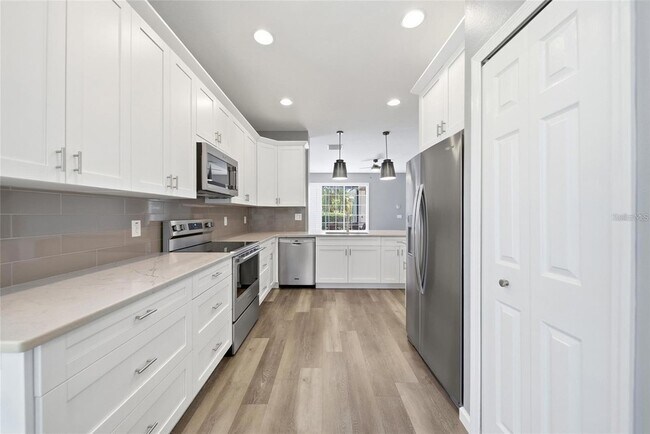 Building Photo - 5610 Golden Isles Dr