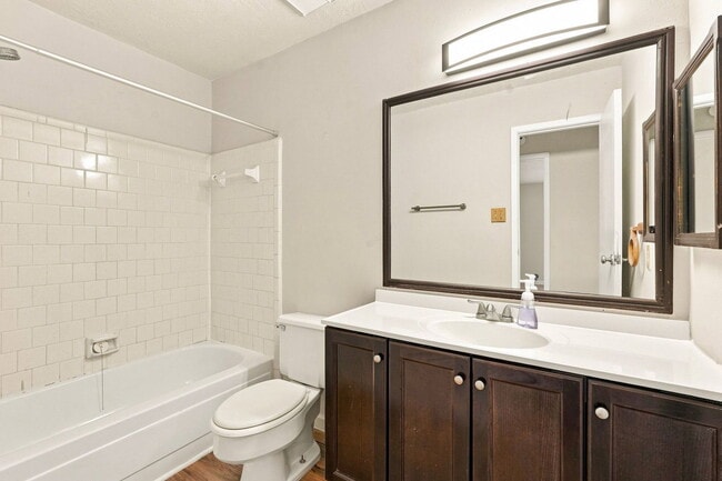 Building Photo - 7623 Kite Hill Dr