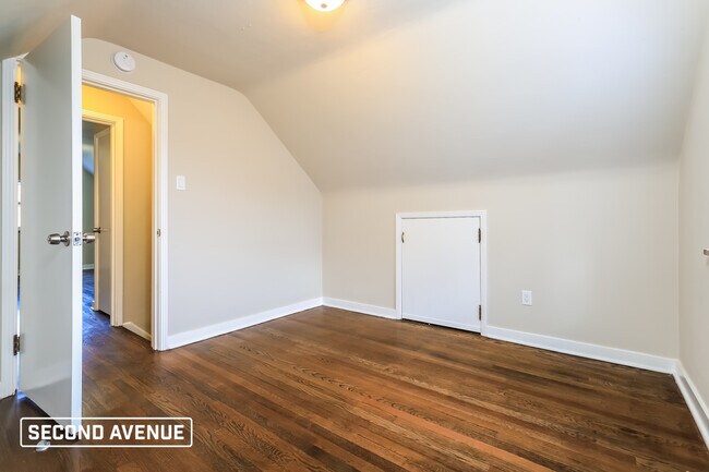Building Photo - 3563 Middleboro Rd