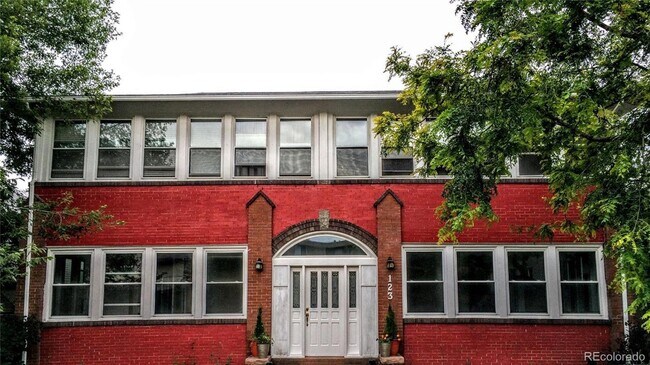 Primary Photo - 123 S Pennsylvania St