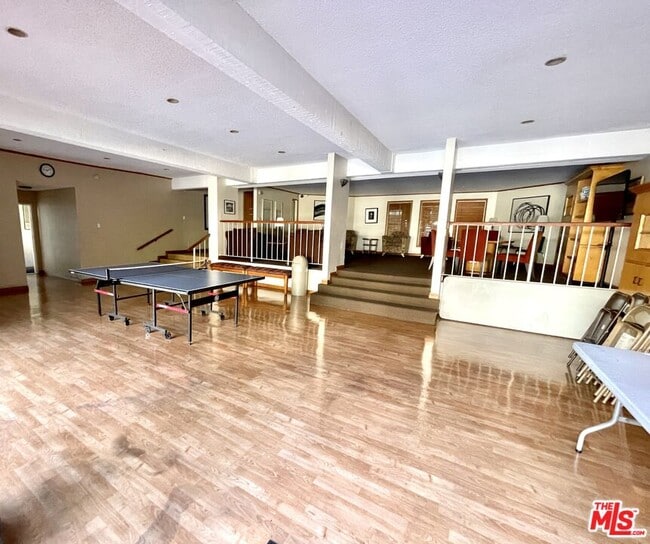 Building Photo - 4900 Overland Ave