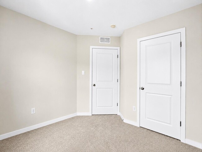 Building Photo - 436 Whirl Ln