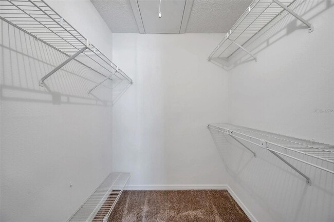 Building Photo - 6632 Hickorywood Ln