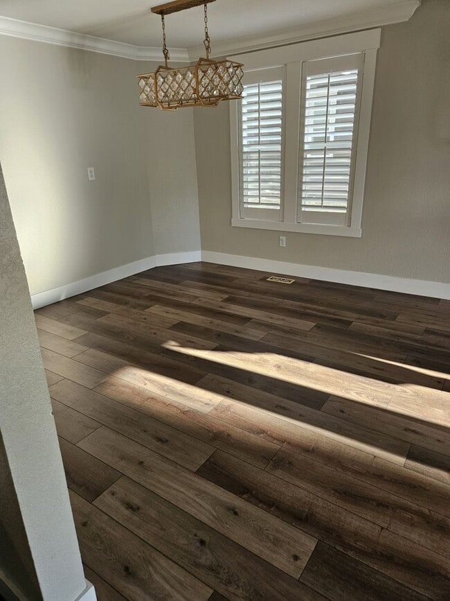 Building Photo - Wonderful townhome for rent in Nampa.  Near Lake Lowell.