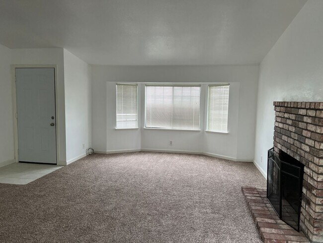 Building Photo - Coming Soon! Great home in Rio Linda, 4+2, vaulted ceilings, 2 car garage