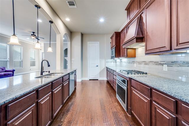 Building Photo - 540 Enfield Dr