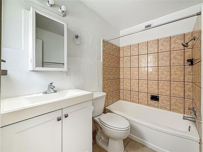 Building Photo - 101 154th Ave