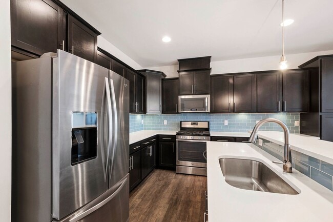 Building Photo - Charming 3BR Townhome in Brightleaf at the...
