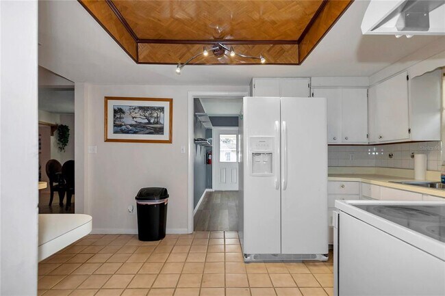 Building Photo - 11636 Osceola Rd