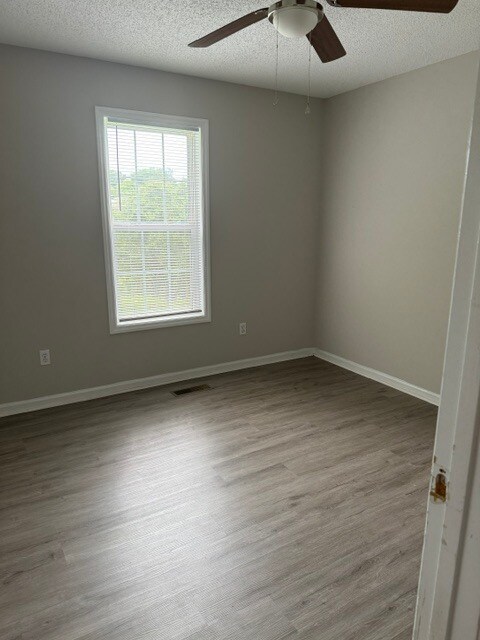 Building Photo - 509 Giles Rd