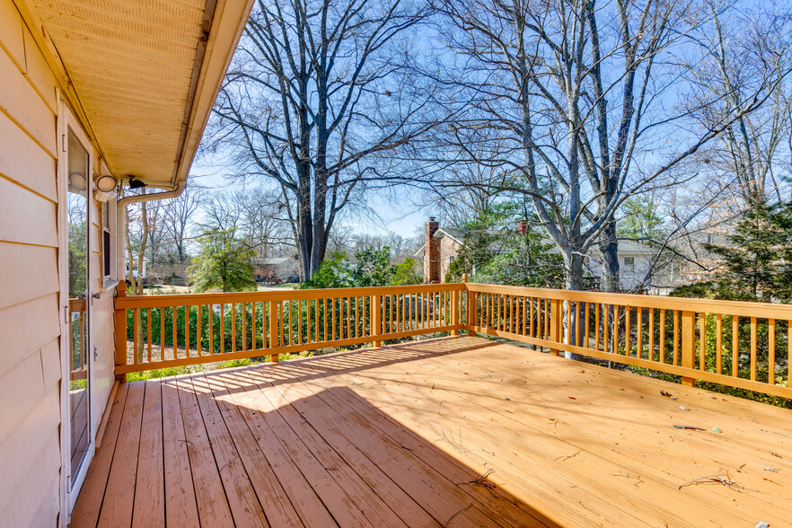 Back Deck - 9215 Cherrytree Dr