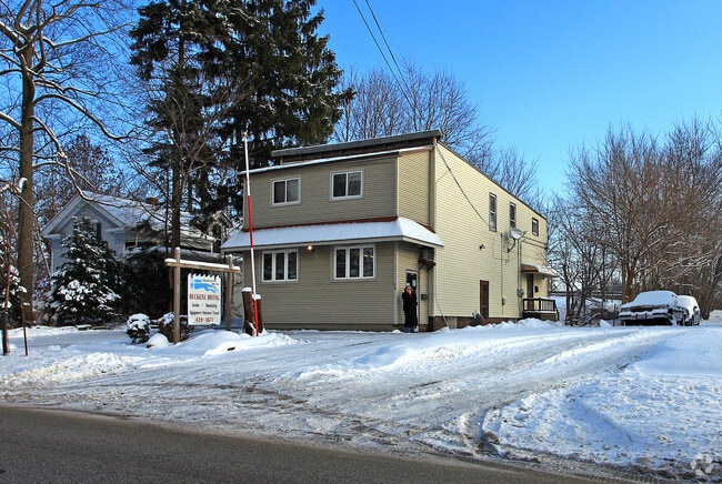 Primary Photo - 46 Center Rd