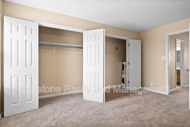 Building Photo - 308 Thompsonville Ln