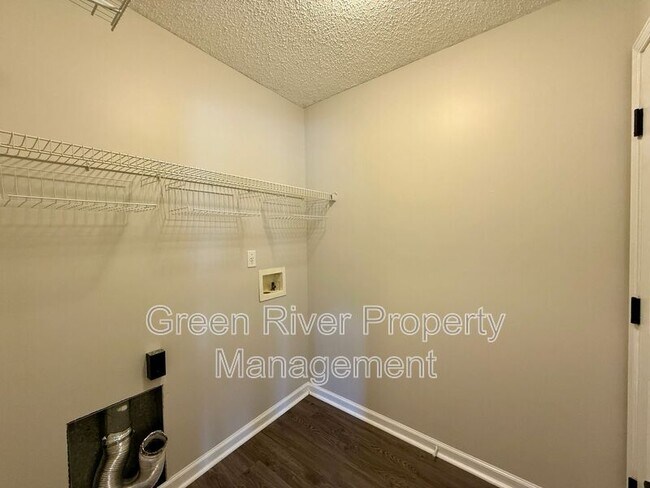 Building Photo - 4139 Savannah Glen Blvd
