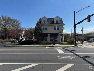 Building Photo - 2nd Floor 2 Bed 1 Bath Apartment For Rent ...