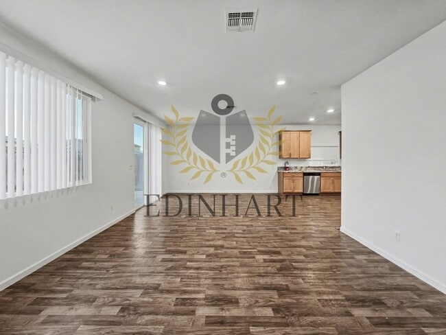 Building Photo - 7198 E Normal Ave