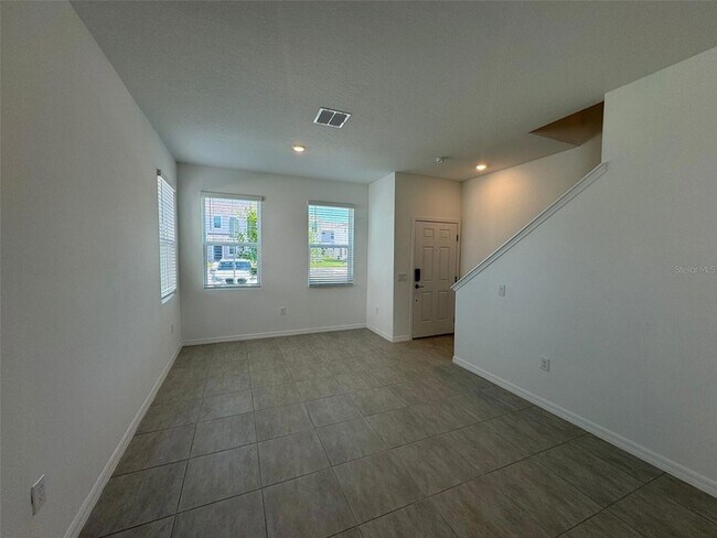 Building Photo - 3133 Skyline Lp