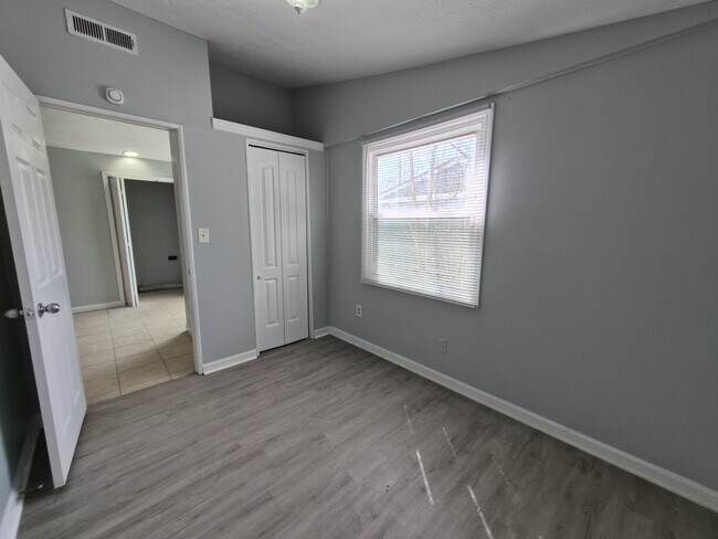 Building Photo - 4709 Ribble Rd