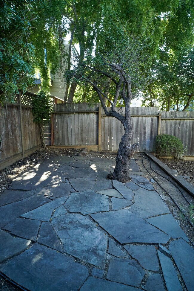 Building Photo - 3918 24th St