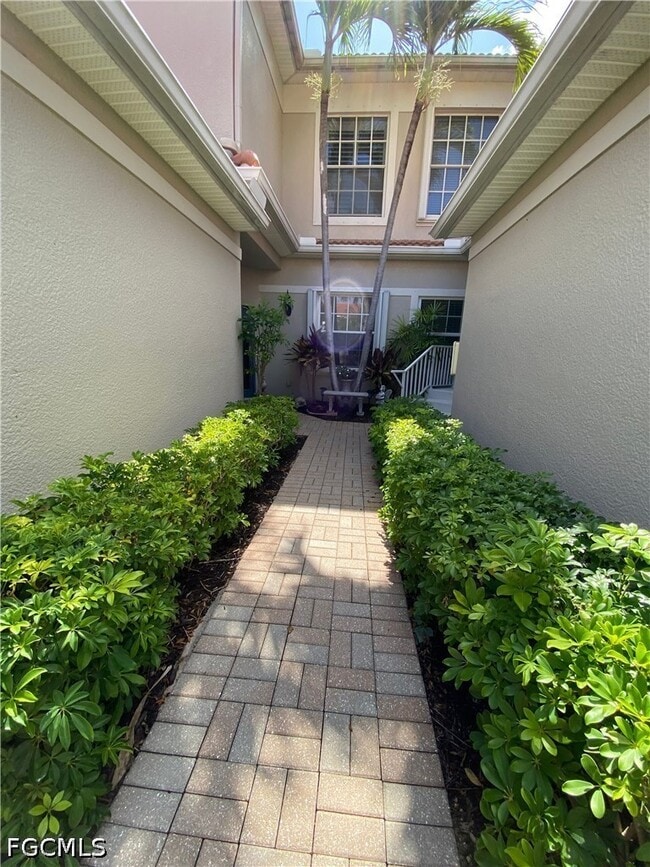 Building Photo - 9265 Belleza Way