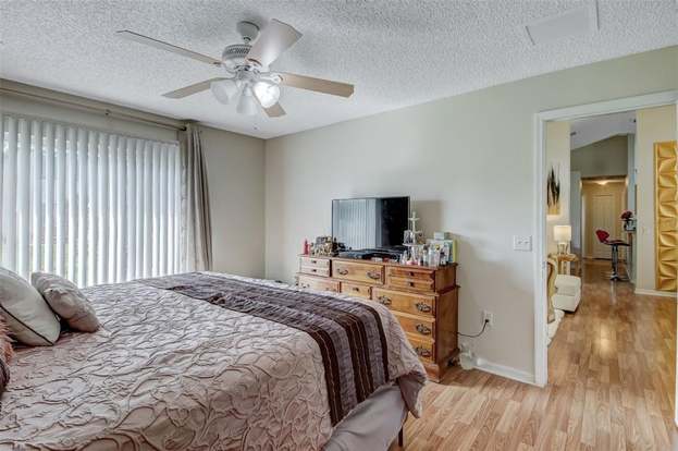 Building Photo - 208 Abbotsbury Dr