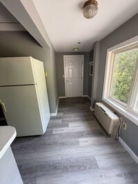 Building Photo - Main Bethel Apartments (144)