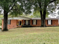 Building Photo - 316 Marzee Ann Dr