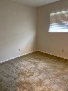 Building Photo - 817 Kenwood Dr