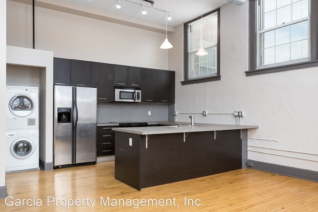 Building Photo - 4466 Olive St