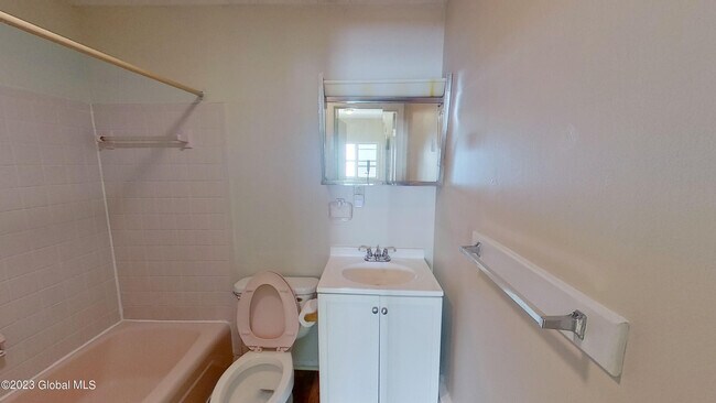 Building Photo - 420 Delaware Ave