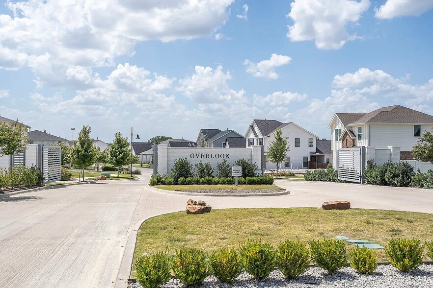 Front of gated community - 3417 Lake District Ln