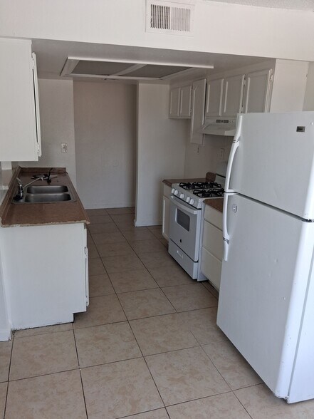 Building Photo - 2841 Wheelwright Dr
