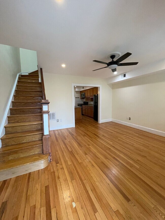 Building Photo - Charming 1928 Row Home for Rent with Modern Amenities — 3 Bedroom 2 Full Bath w/ 2 Half Baths, 2 ...