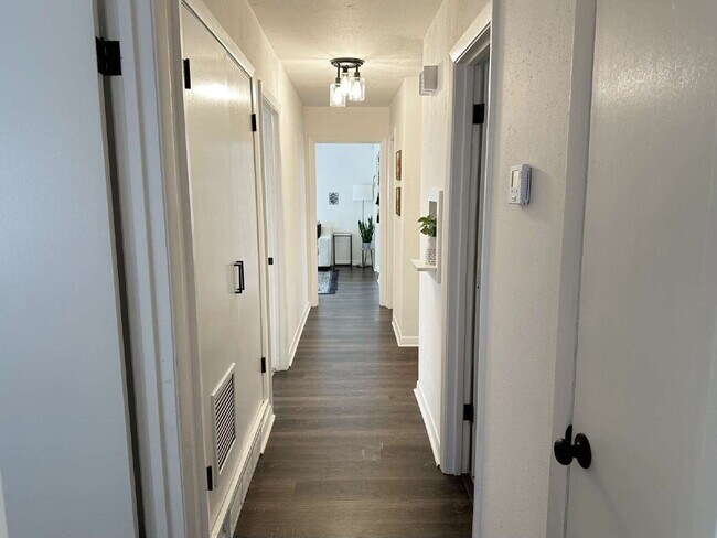 Building Photo - "Adorable 3-Bed Home with Modern Updates, Classic Charm and a Spacious Backyard Retreat!"