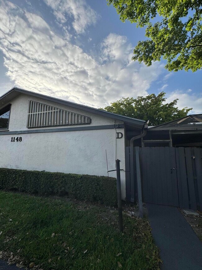 Building Photo - 1148 Summit Trail Cir