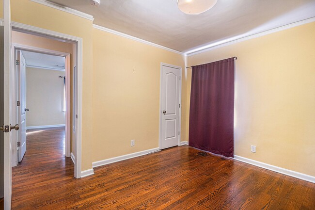 Building Photo - 3/2 Bungalow in Kirkwood