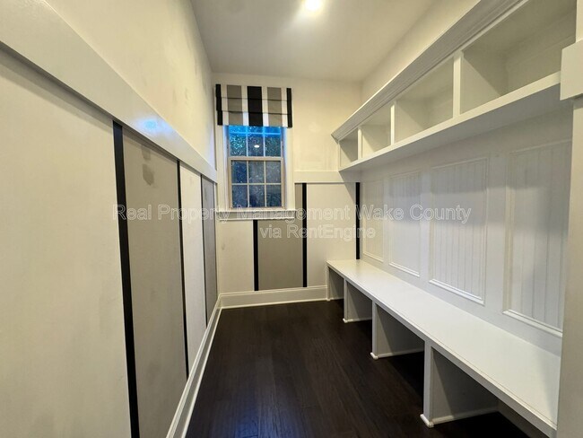 Building Photo - 1021 Keith Rd