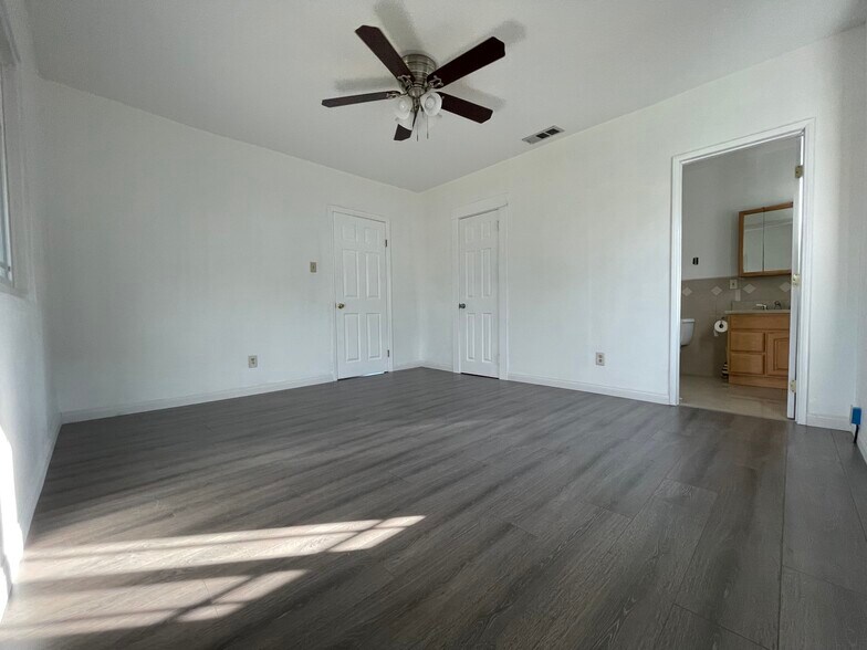 Building Photo - 3831 Drysdale Ave