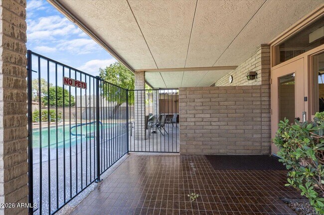 Building Photo - 4525 N 66th St